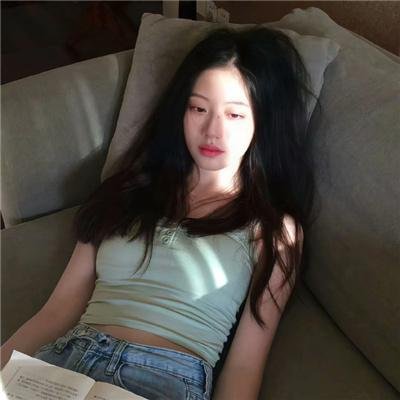 黑衣女子的香气